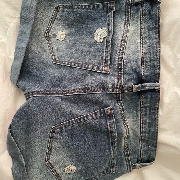 Pick 2 for $20 - Ardenes Shorts Size 7 - Picture 3 of 3